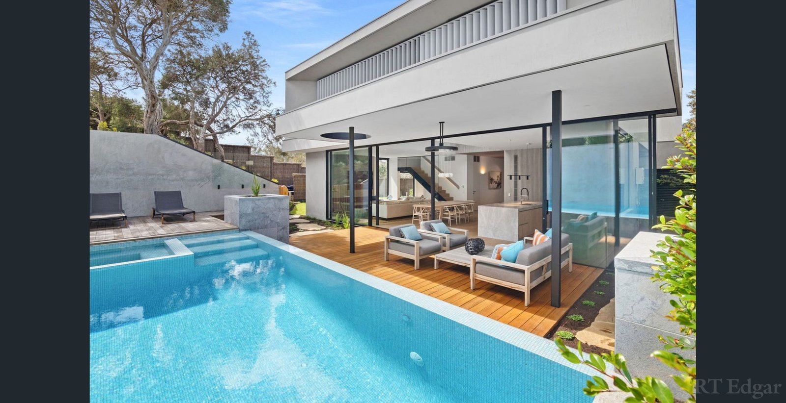 Real Estate and Property in 42 Wattle Grove, Portsea, VIC