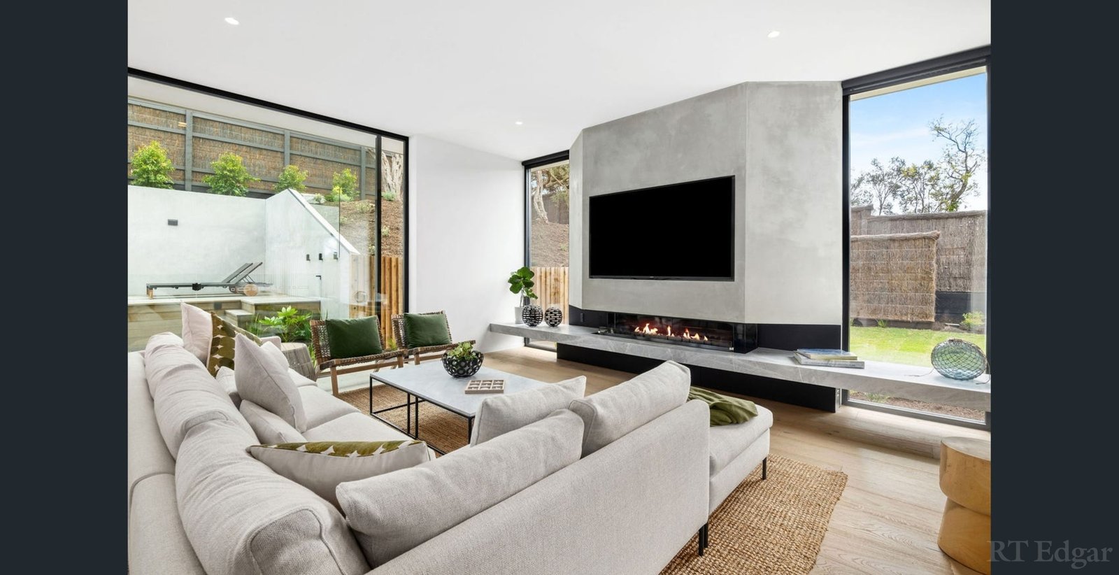 Real Estate and Property in 42 Wattle Grove, Portsea, VIC