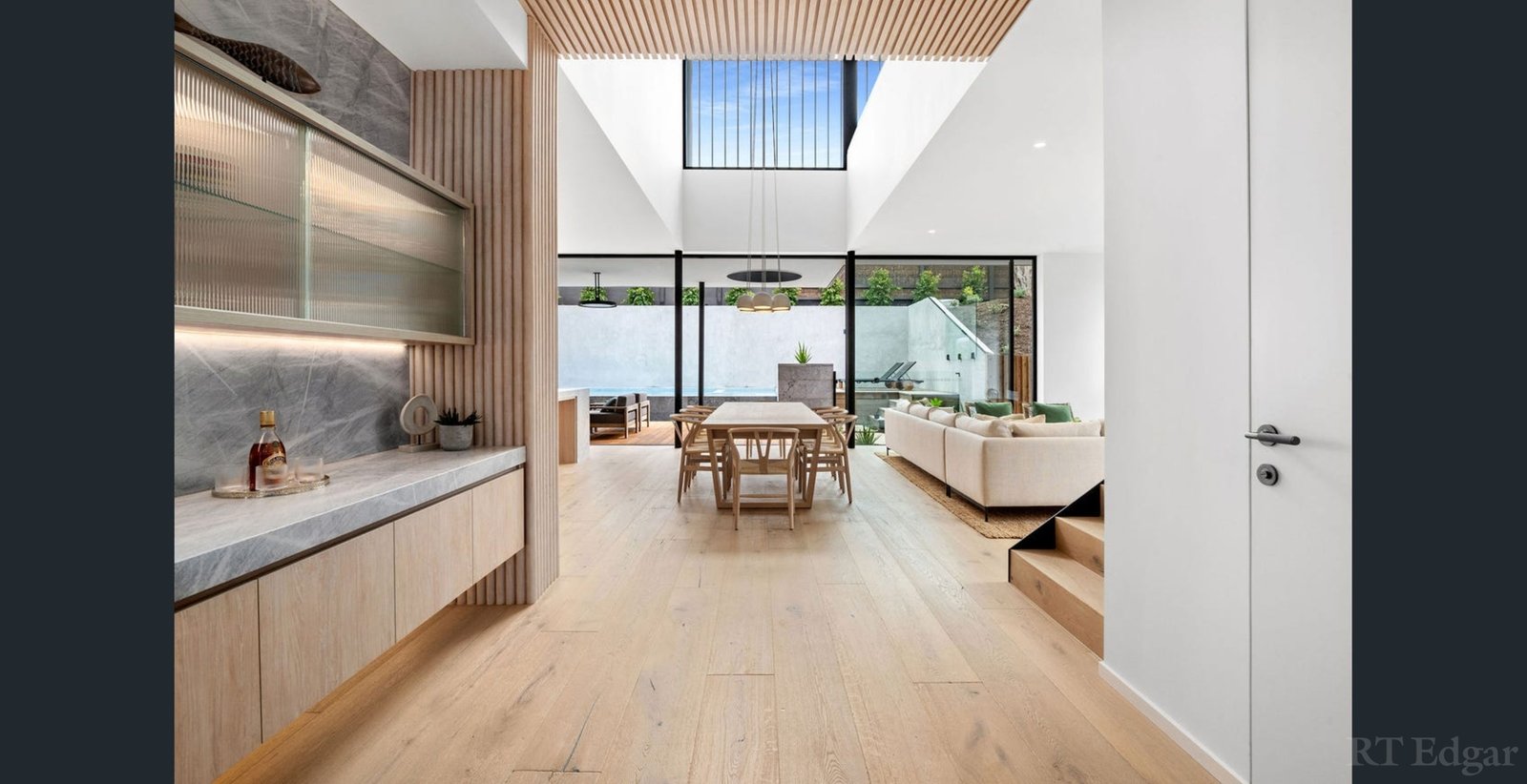 Real Estate and Property in 42 Wattle Grove, Portsea, VIC