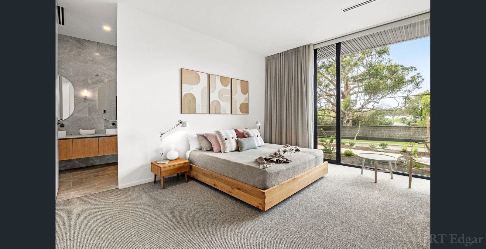 Real Estate and Property in 42 Wattle Grove, Portsea, VIC