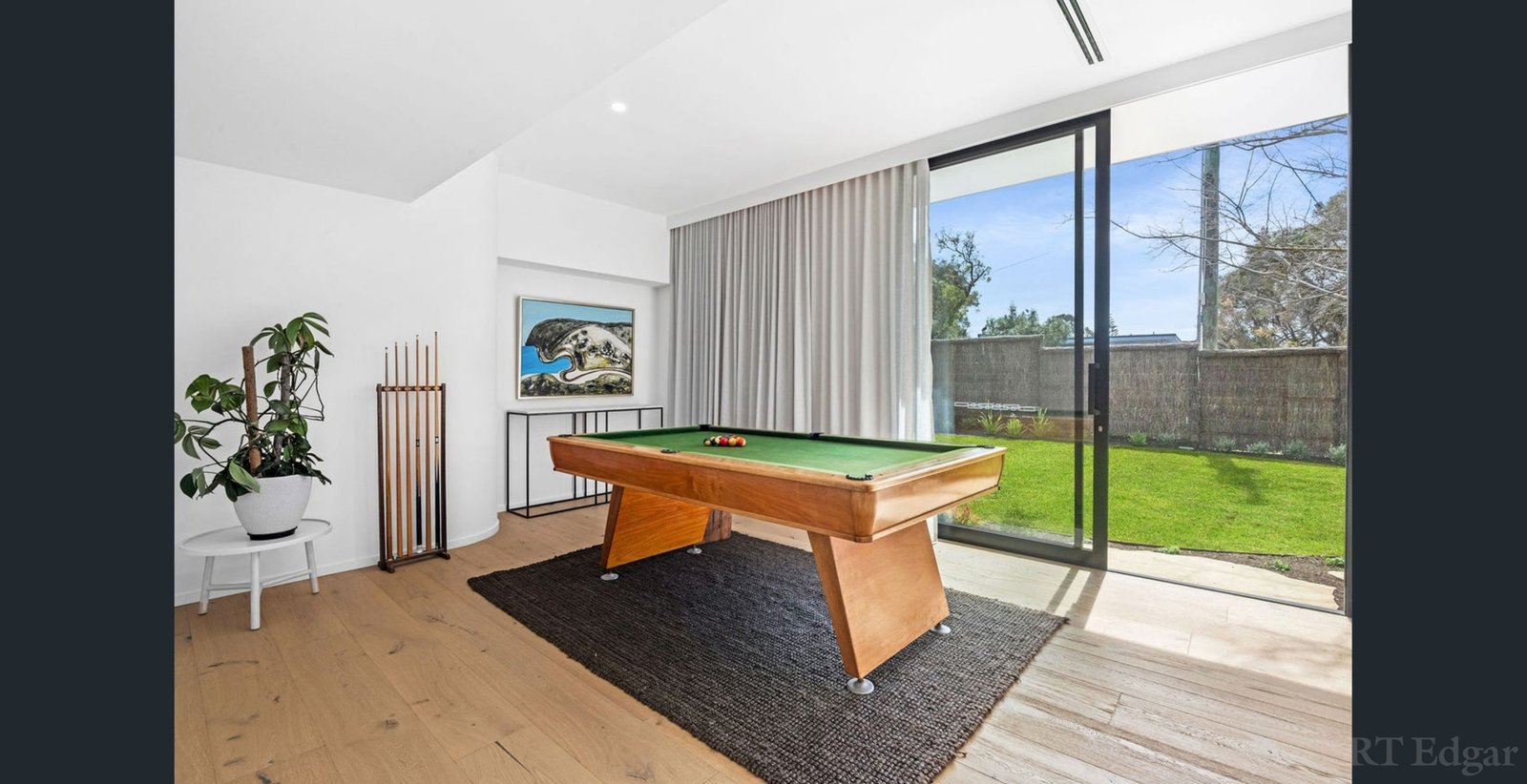 Real Estate and Property in 42 Wattle Grove, Portsea, VIC