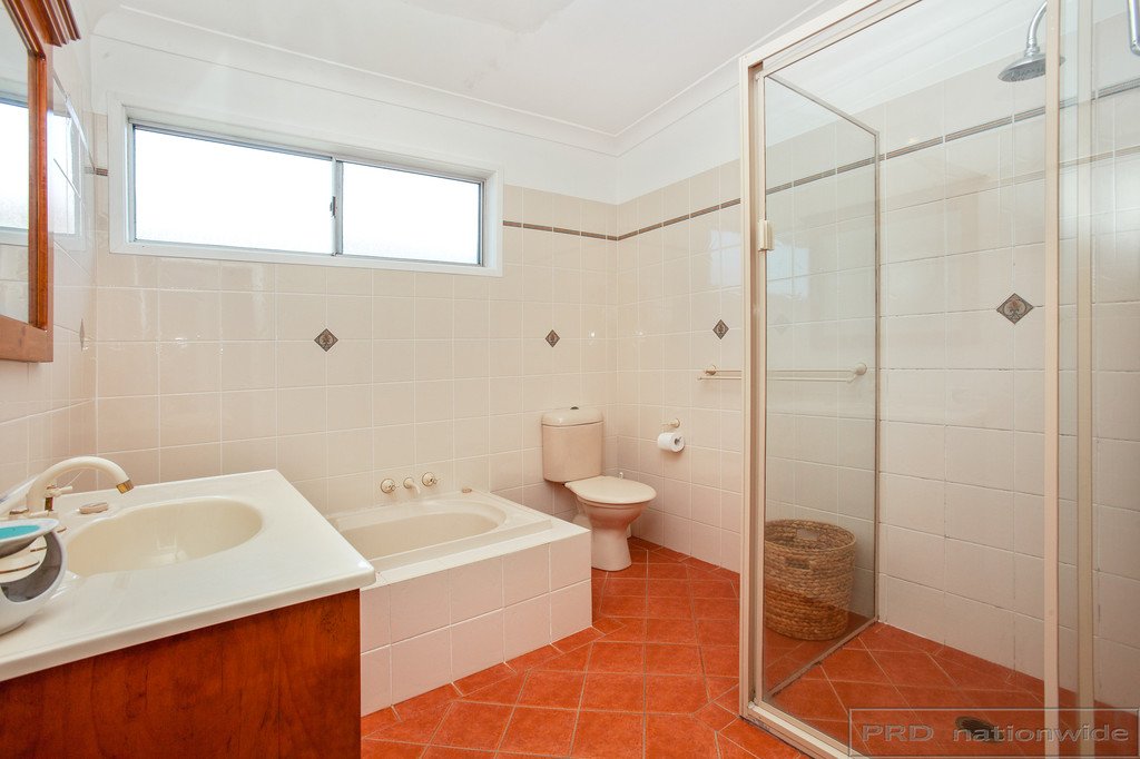 42 Weingartner Avenue TARRO 19