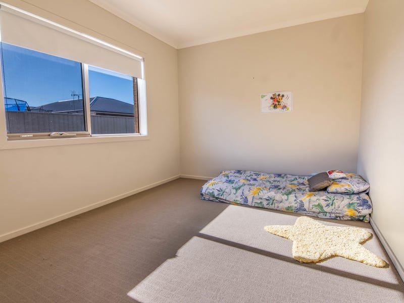 42 Wendouree Drive KIALLA 11