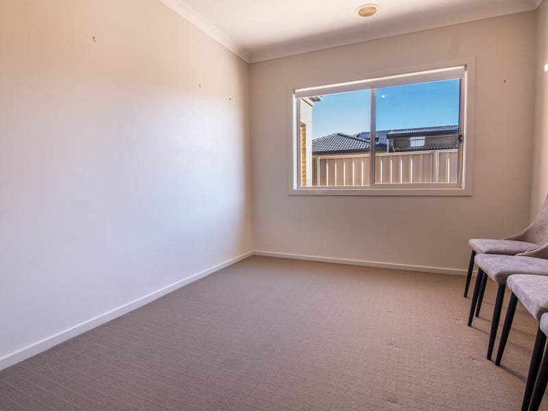 42 Wendouree Drive KIALLA 12