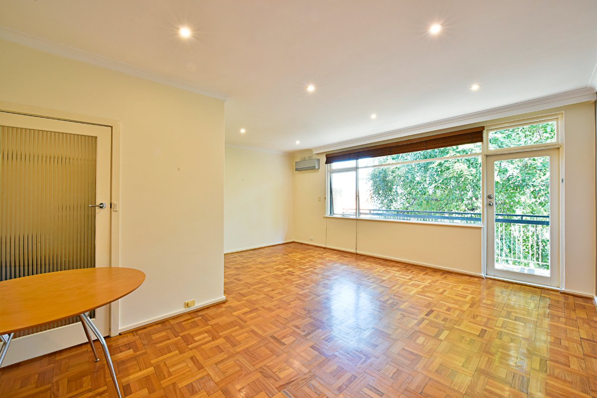 Gallery: 4/2 Westbury Grove