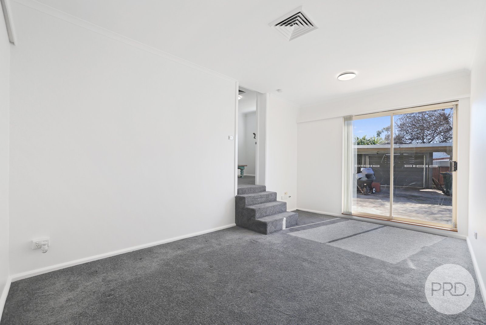 42 Wilburtree Street TAMWORTH 17