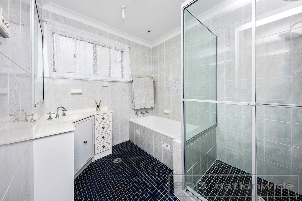 42 Wollombi Road RUTHERFORD 13