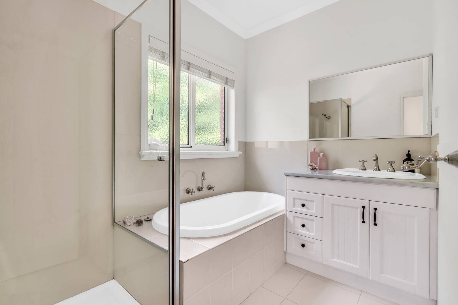 Real Estate and Property in 42 Wyralla Crescent, Gisborne, VIC