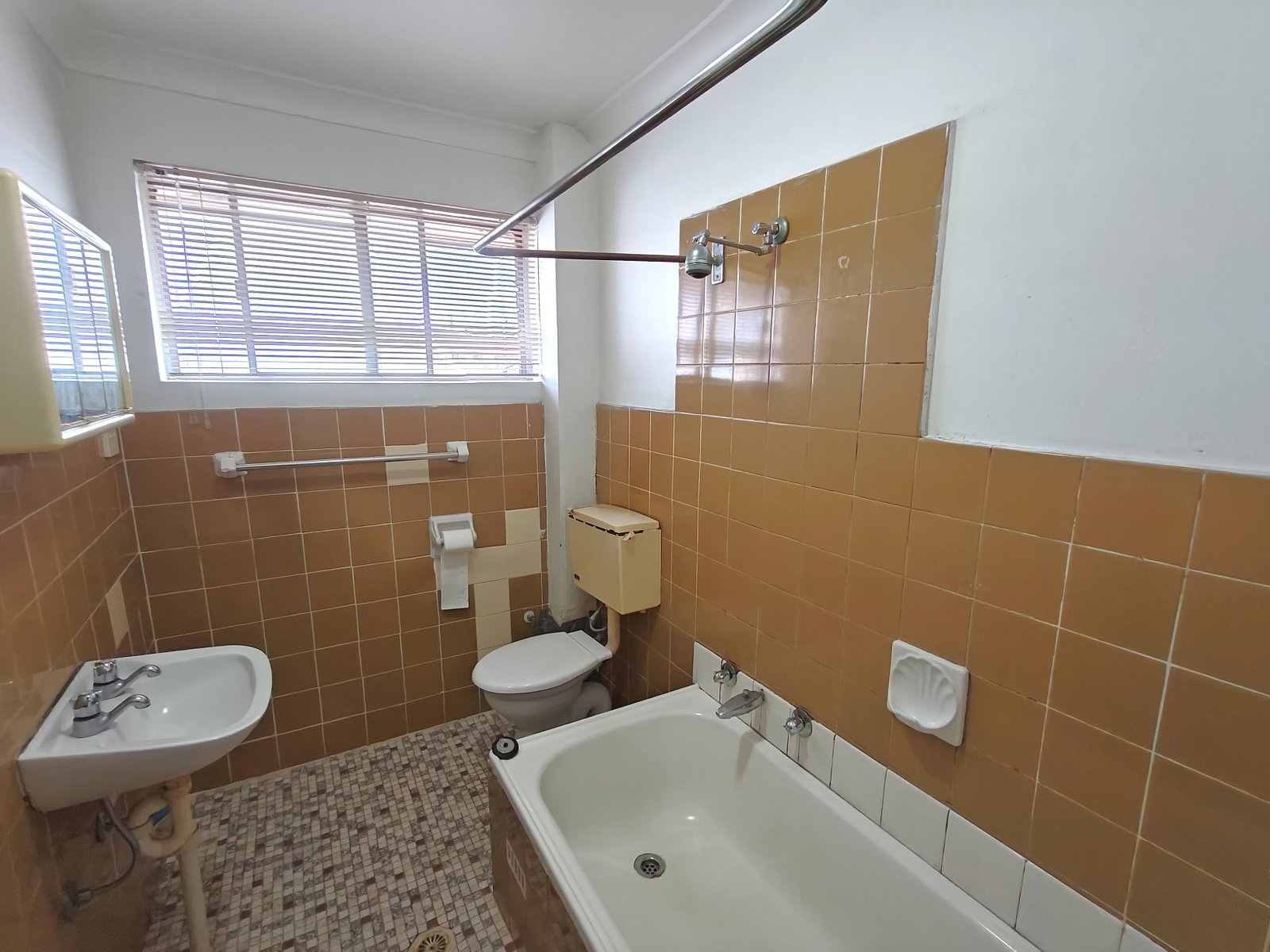 4/20 Bridge Street CABRAMATTA 6