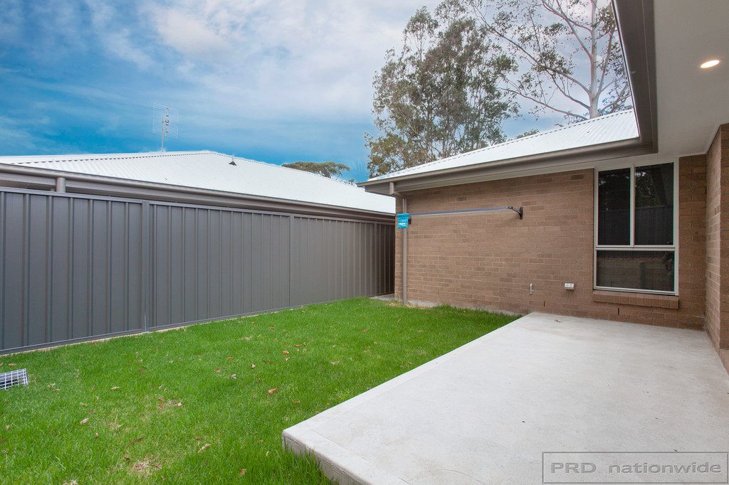 4/20 Eurimbla Street THORNTON 11