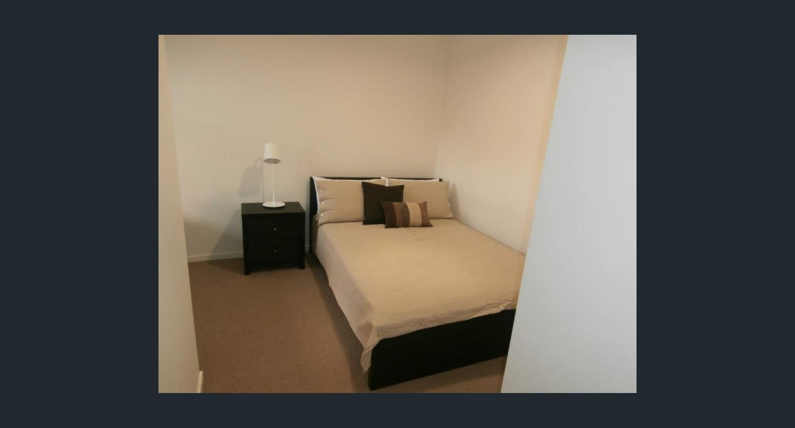 Gallery: 4/20 Ficinia Mews
