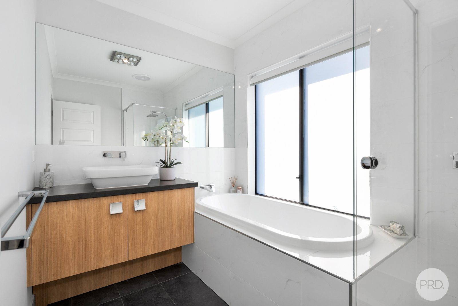 420 Greenhalghs Road WINTER VALLEY 18