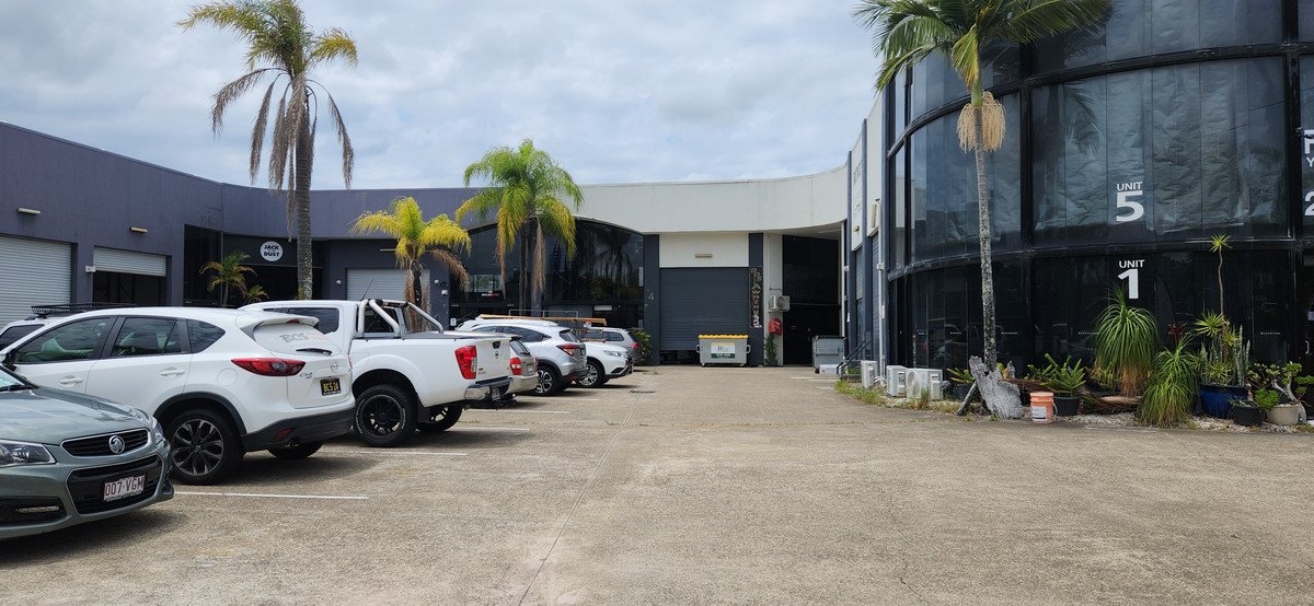 4/20 Hutchinson Street Burleigh Heads 2