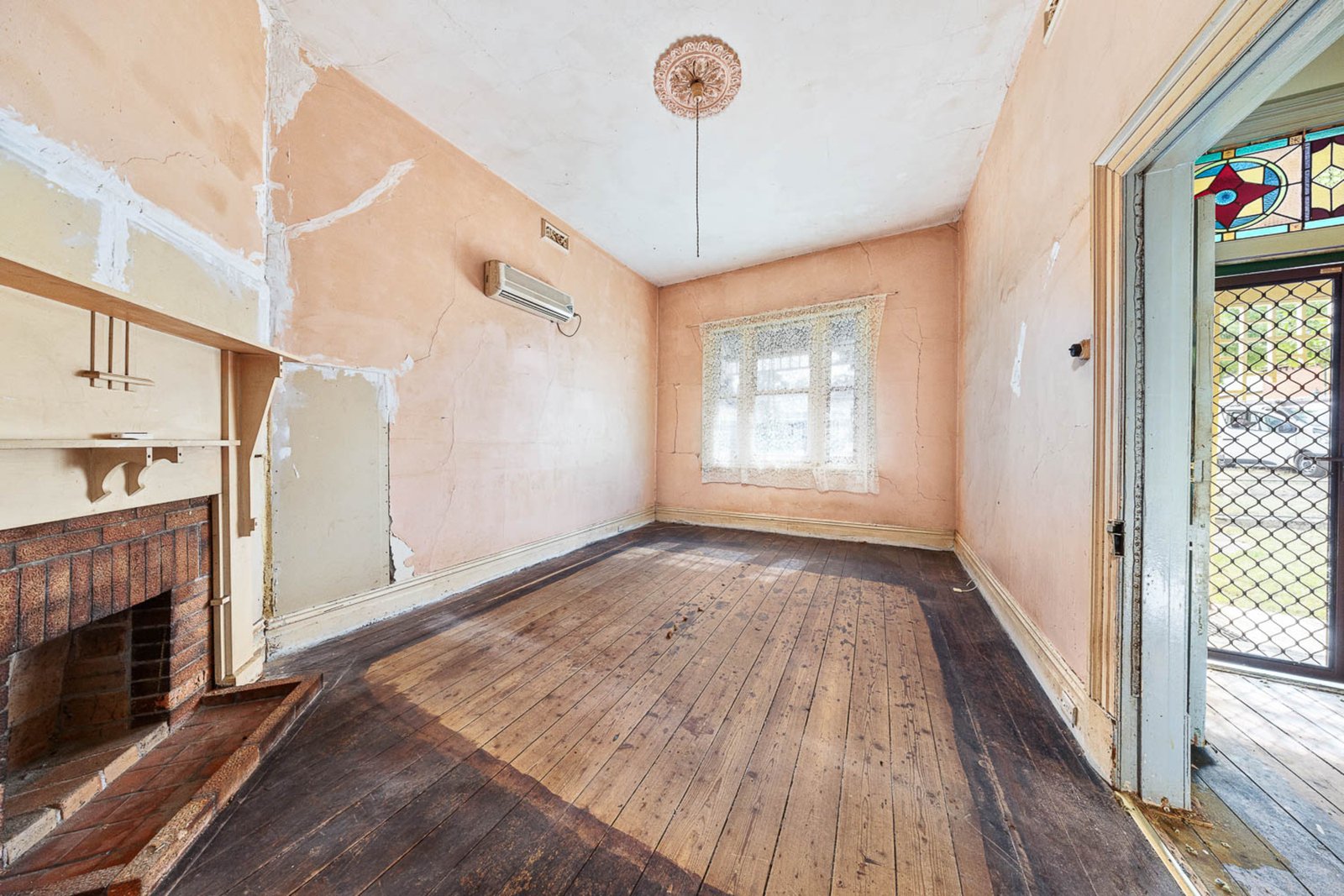 Gallery: 420 Ligar Street