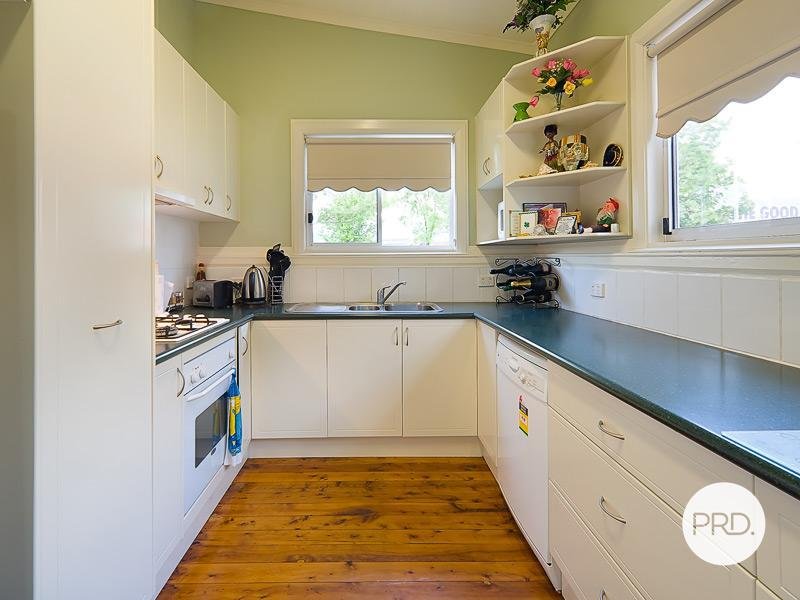 420 Macauley Street SOUTH ALBURY 4