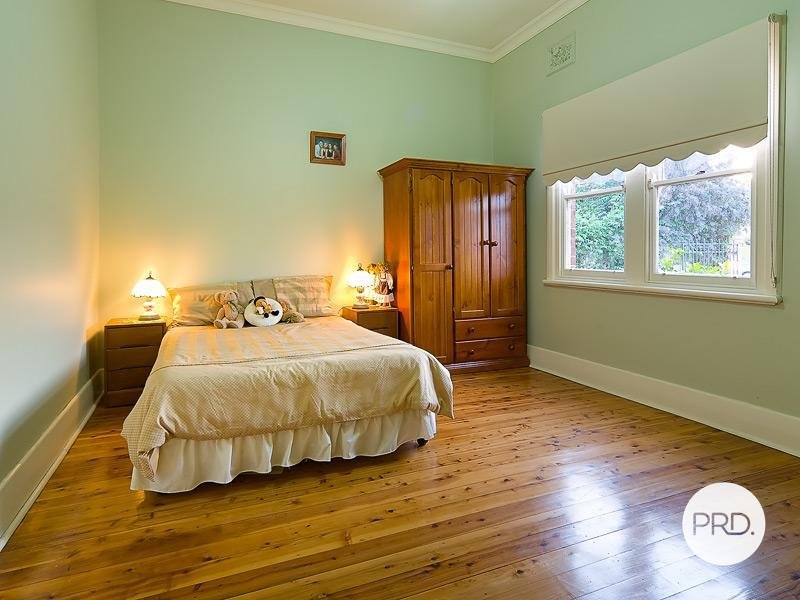 420 Macauley Street SOUTH ALBURY 9