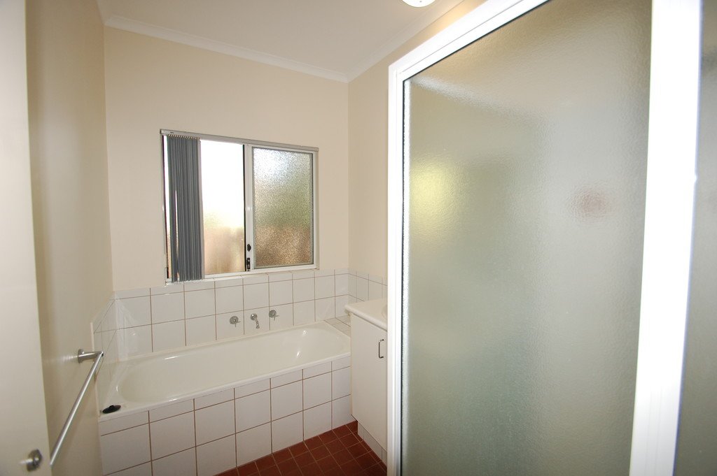 4/20 Robinson Street BROOME 6