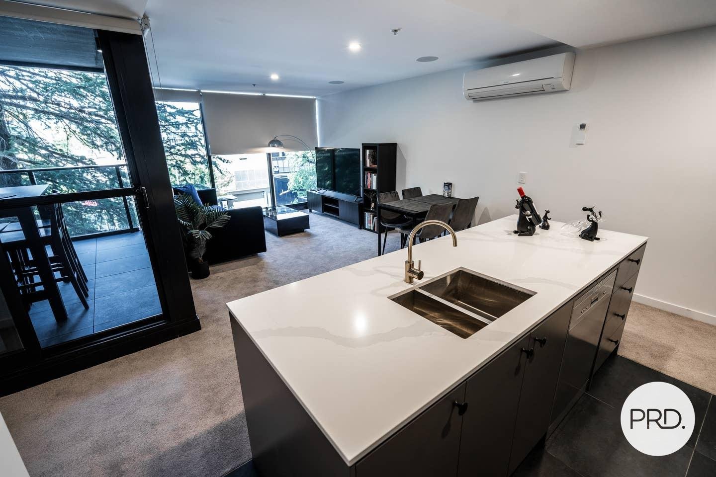 420/1 Elouera Street BRADDON 16