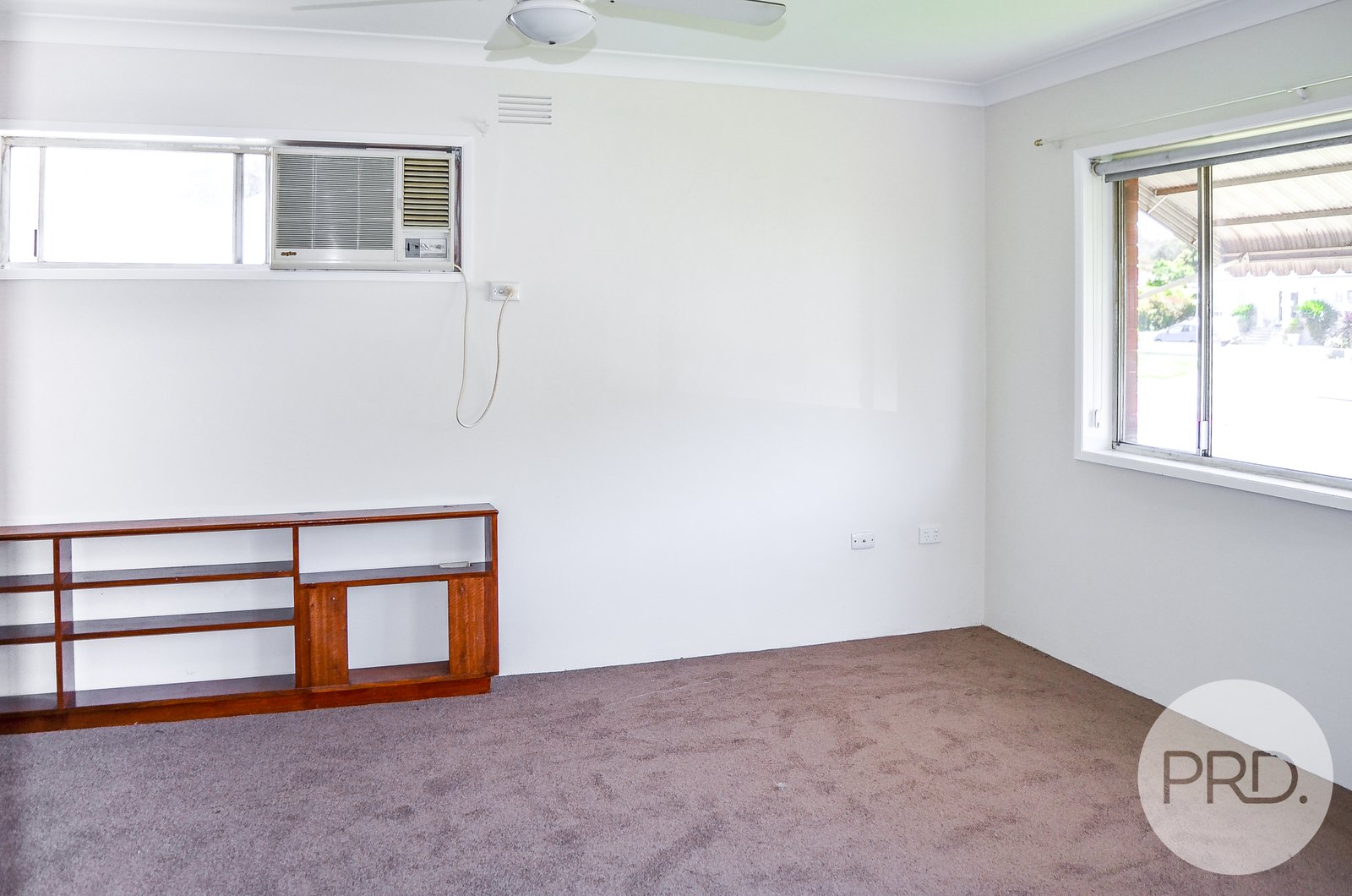 4/201 Lake Albert Road KOORINGAL 4