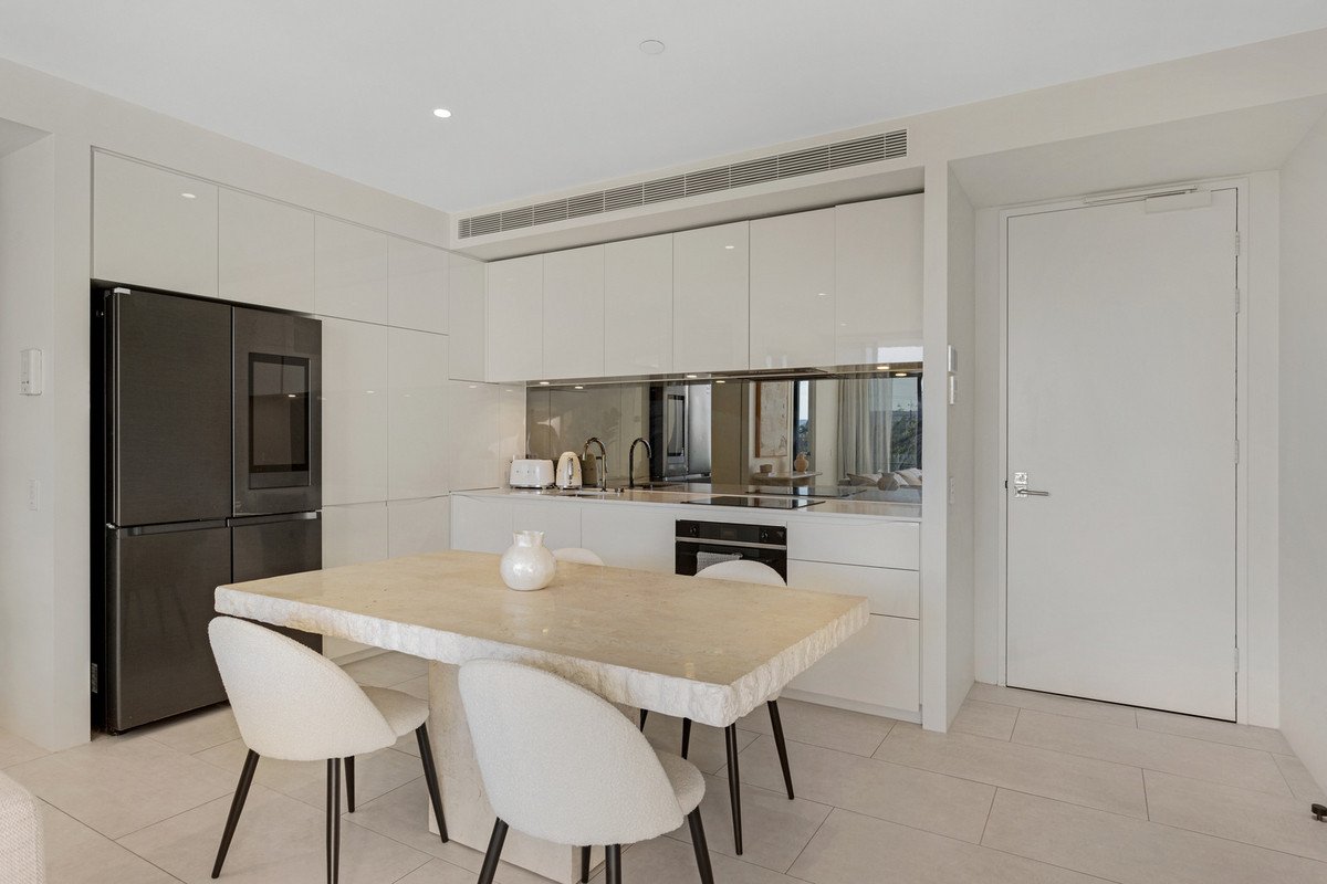 4204/24 The Lanes Boulevard Mermaid Waters 4