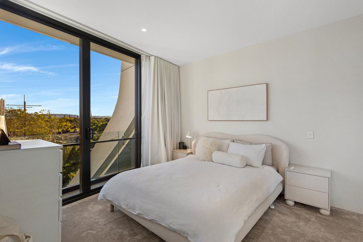 4204/24 The Lanes Boulevard Mermaid Waters 5