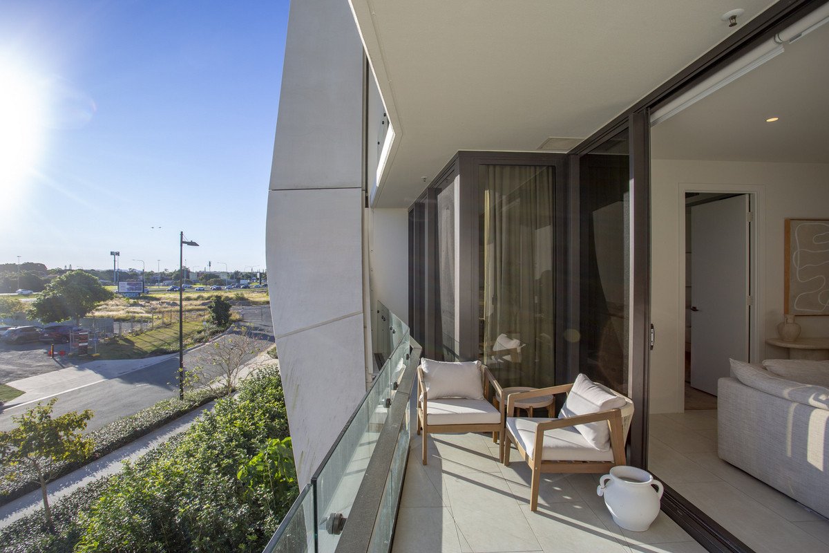 4204/24 The Lanes Boulevard Mermaid Waters 8