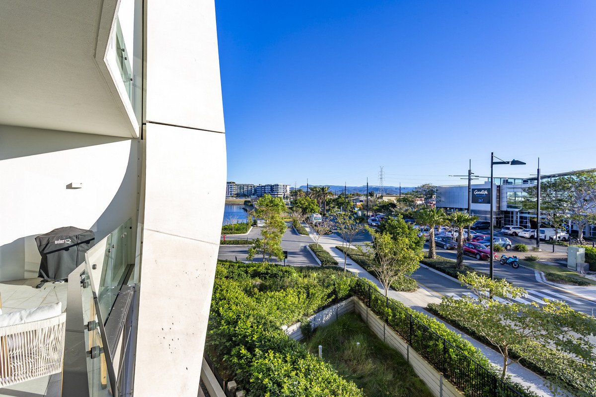 4204/24 The Lanes Boulevard Mermaid Waters 17