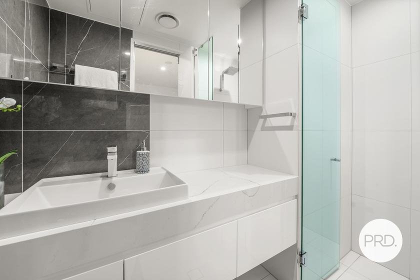 420/43 Currong Street BRADDON 12