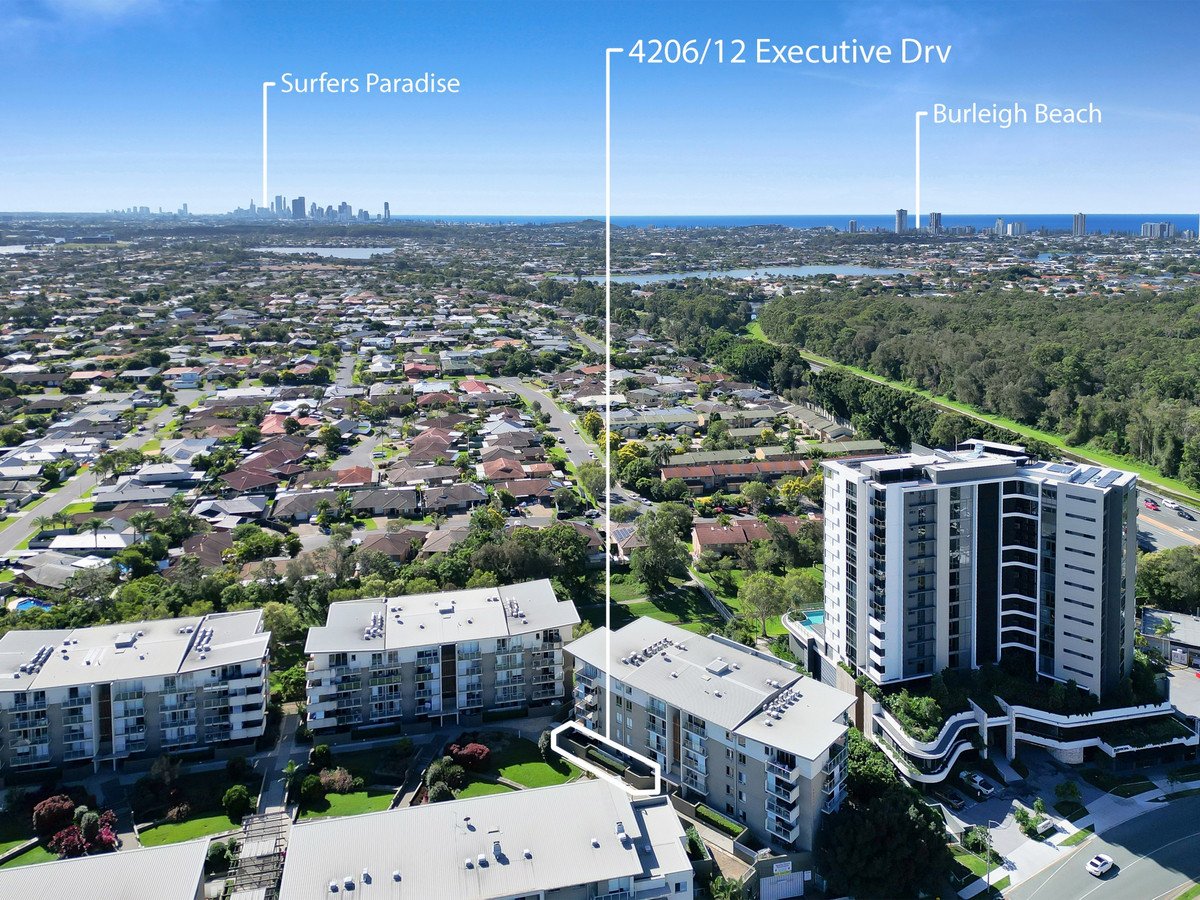 4206/12 Executive Drive Burleigh Waters 1