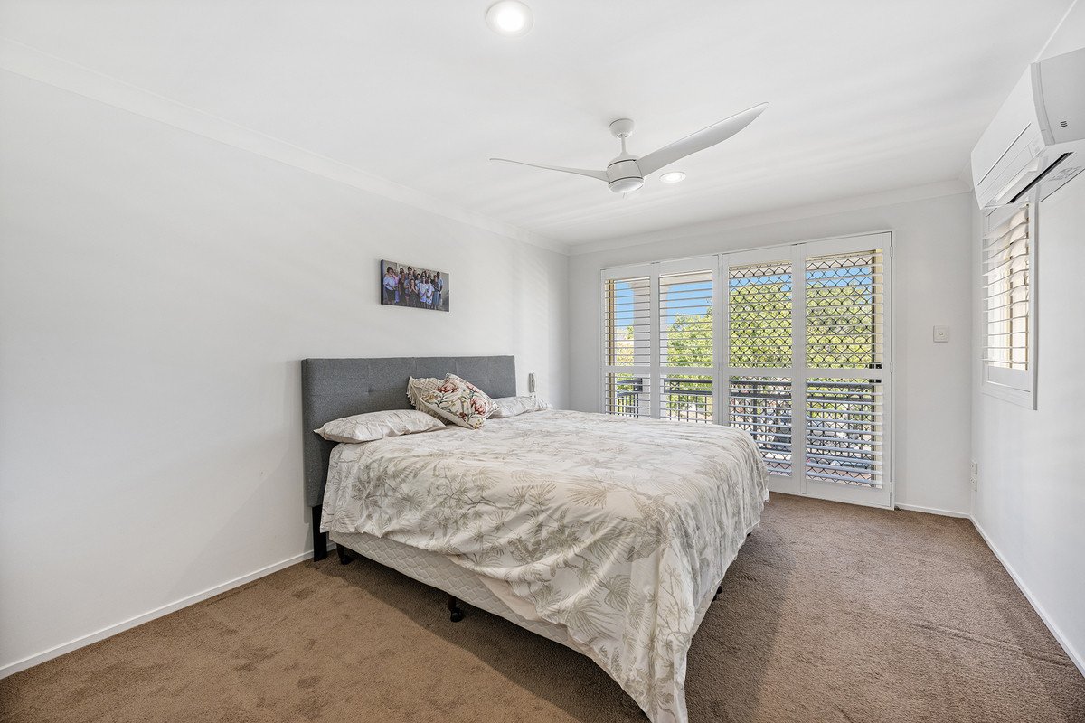 4/21 Beachcomber Court Burleigh Waters 17