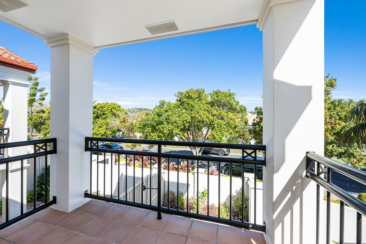 4/21 Beachcomber Court Burleigh Waters 19