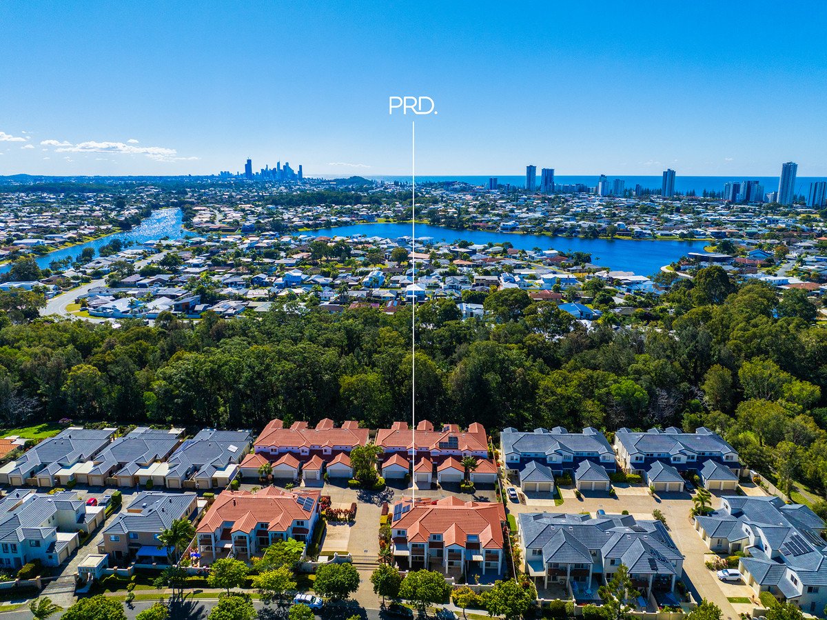 4/21 Beachcomber Court Burleigh Waters 25