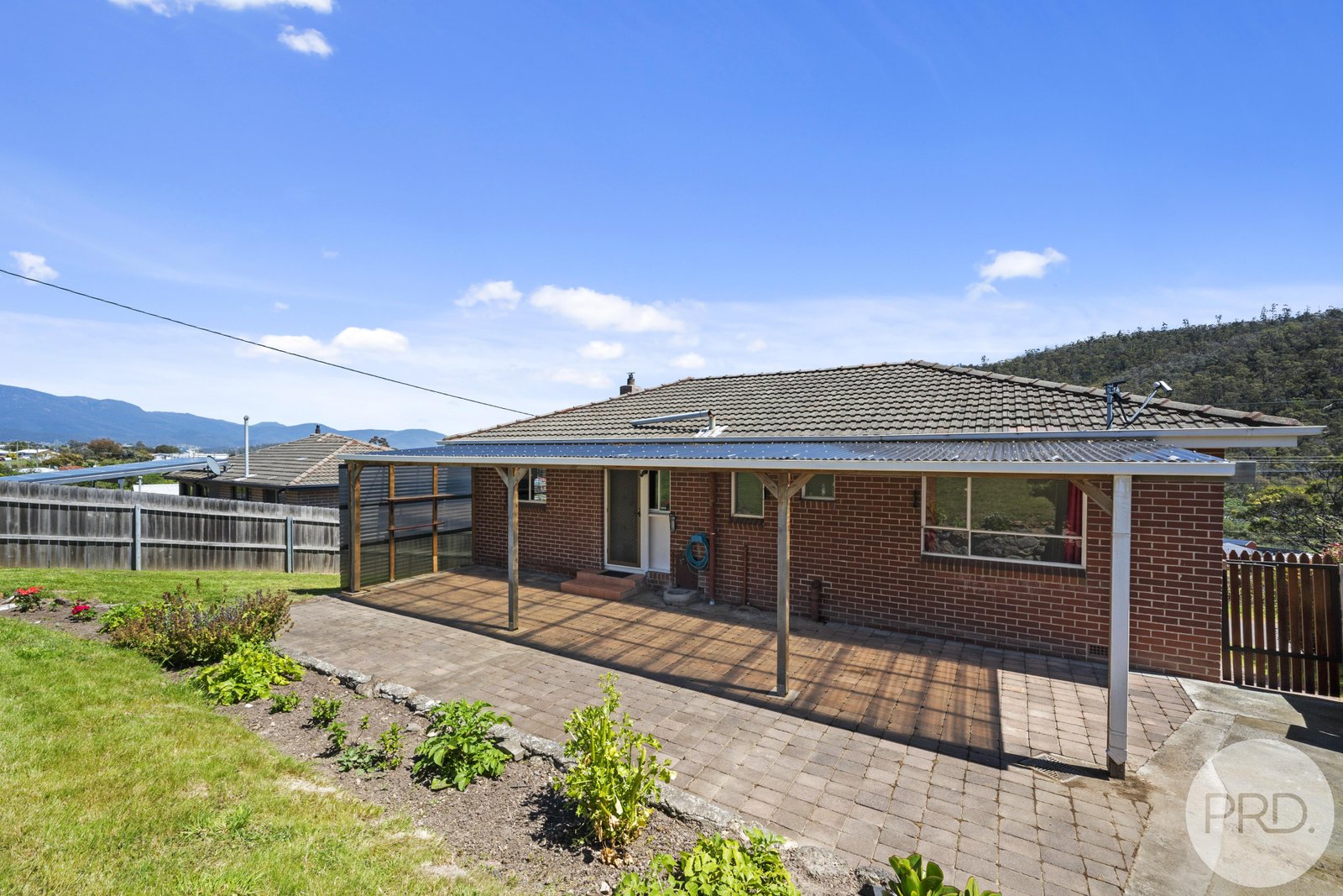 421 Cambridge Road MORNINGTON 12