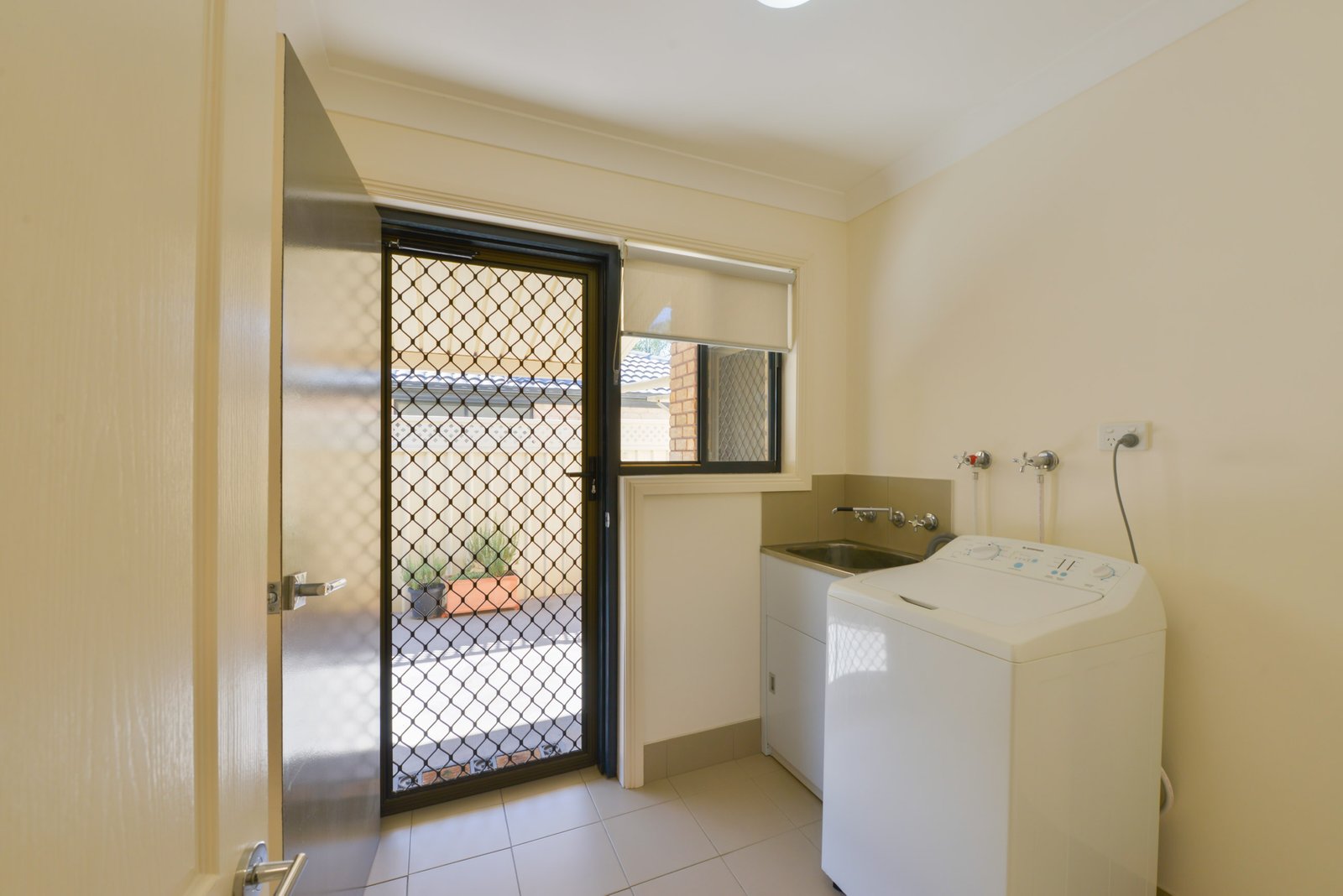 4/21 Hilda Lane TAMWORTH 9