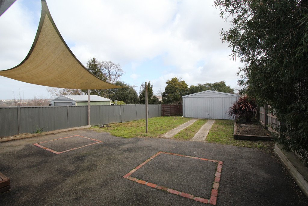 421 Nicholson Street BLACK HILL 11