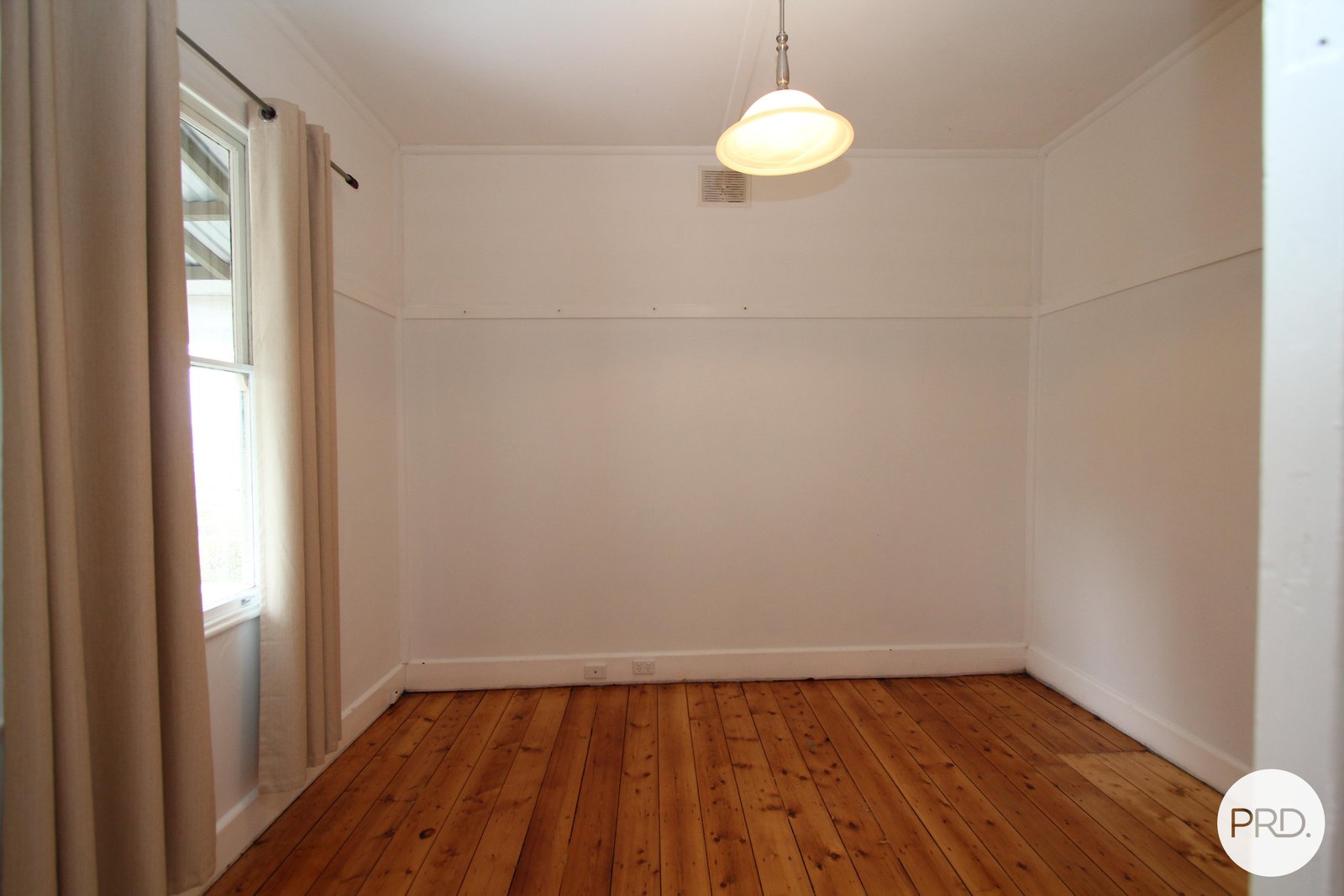 421 Nicholson Street BLACK HILL 4