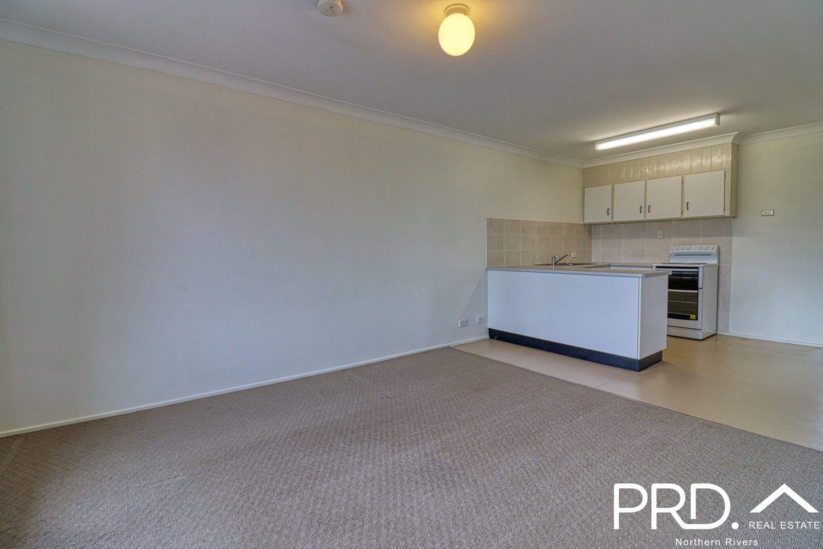 4/21 Phillip St  GOONELLABAH 8