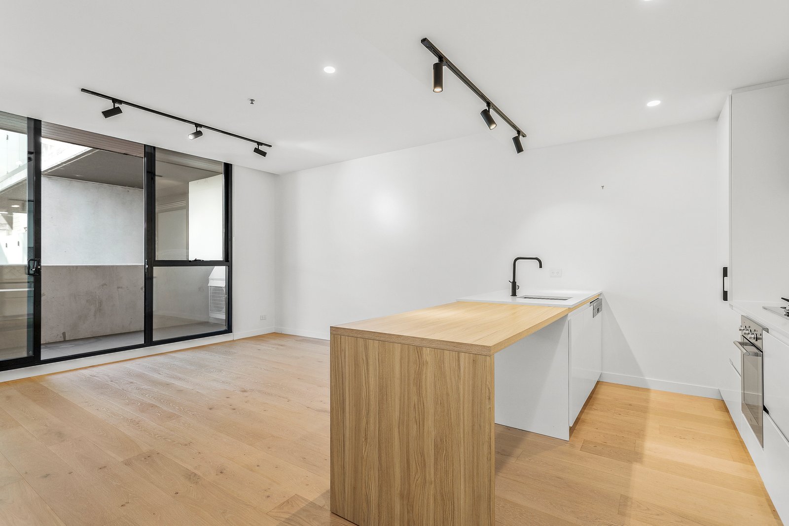Gallery: 421/125 Francis Street