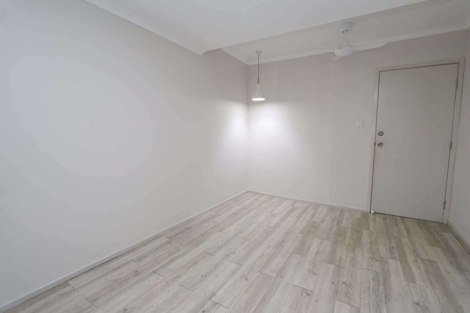 4/212 Central Street LABRADOR 13