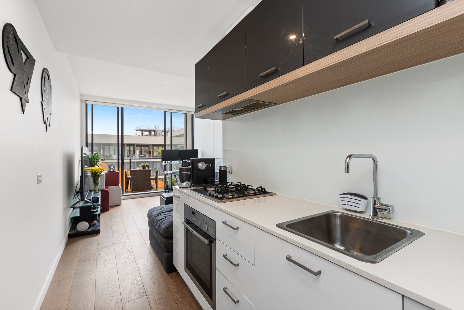 Gallery: 421/222 Bay Road