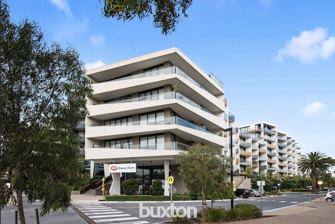 Gallery: 421/222 Bay Road