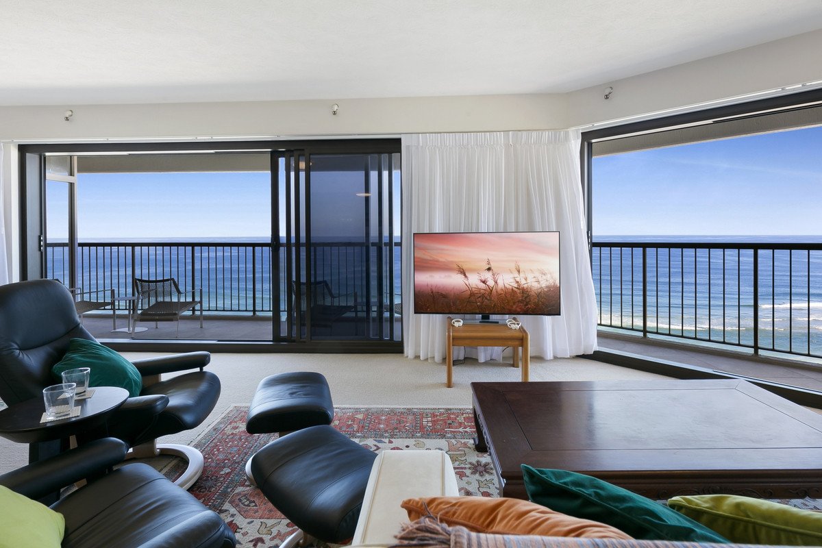 42/146 The Esplanade Burleigh Heads 8