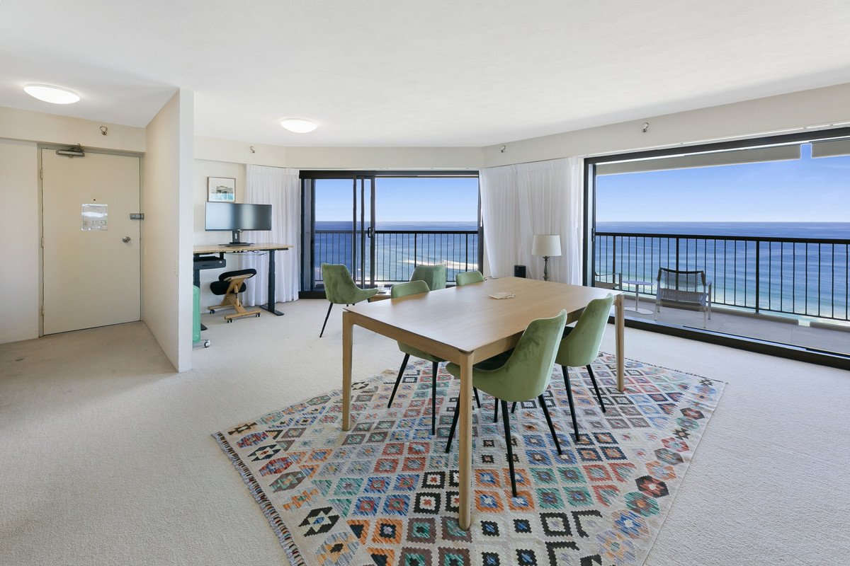 42/146 The Esplanade Burleigh Heads 11