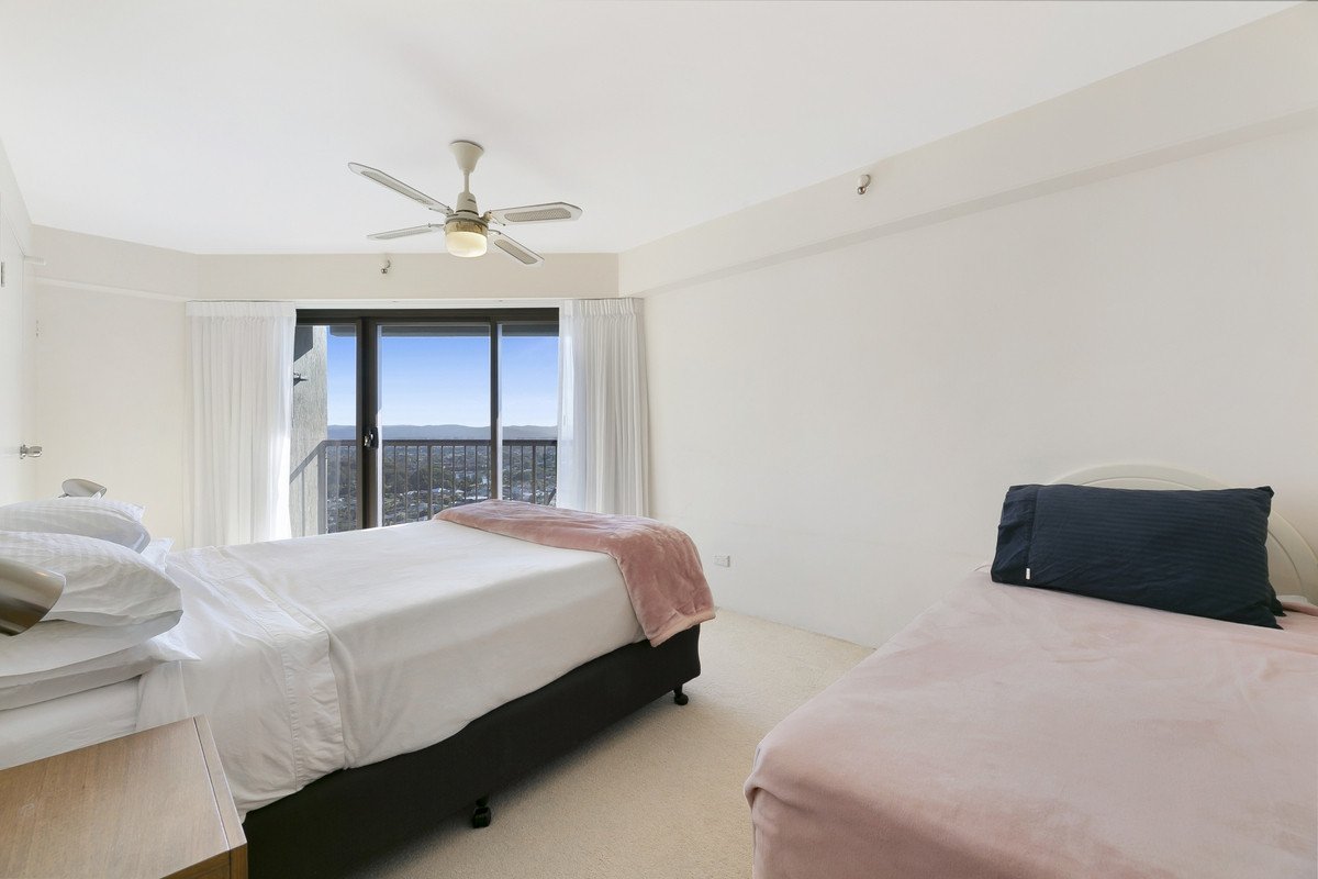 42/146 The Esplanade Burleigh Heads 23