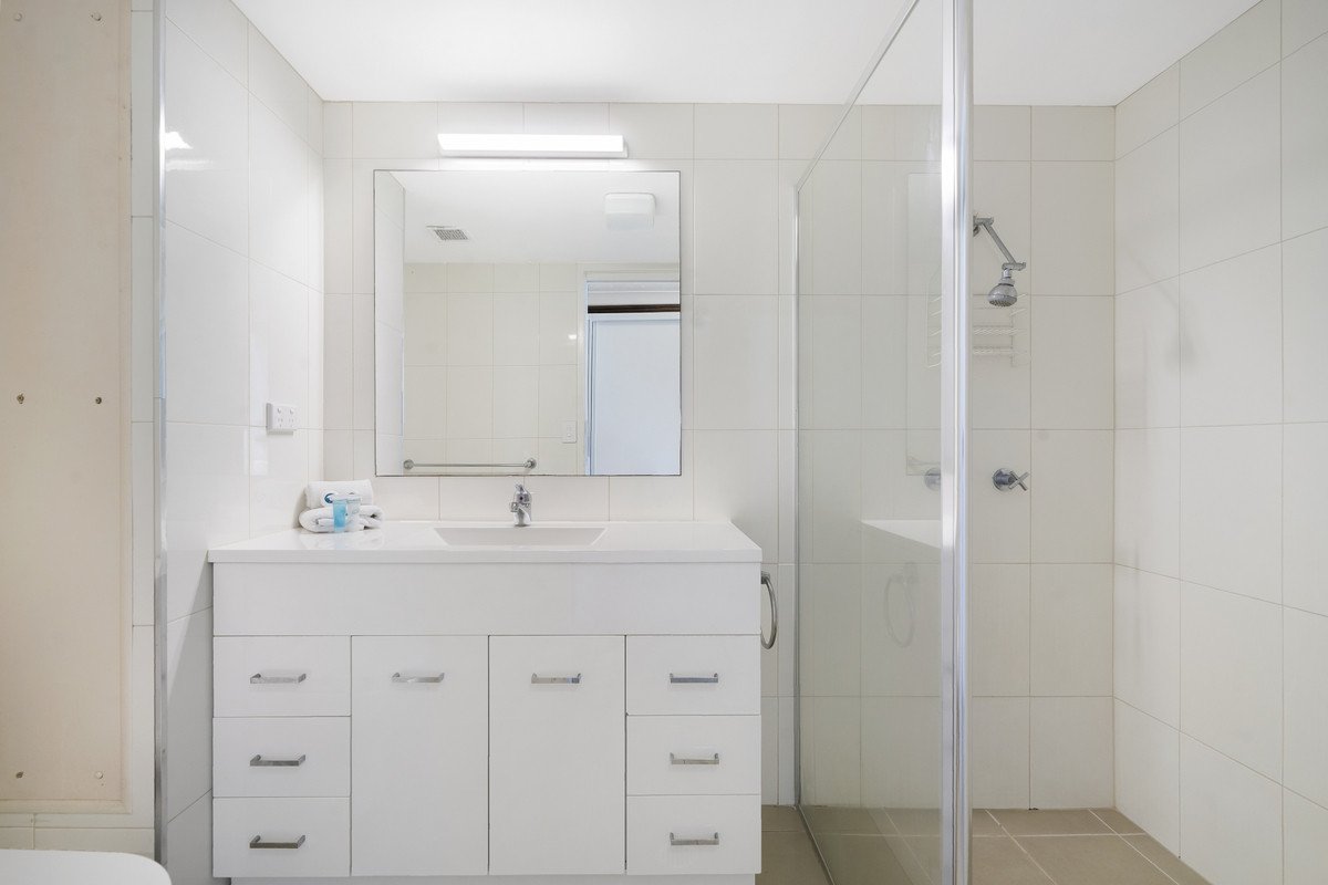 42/170-180 The Esplanade Burleigh Heads 14