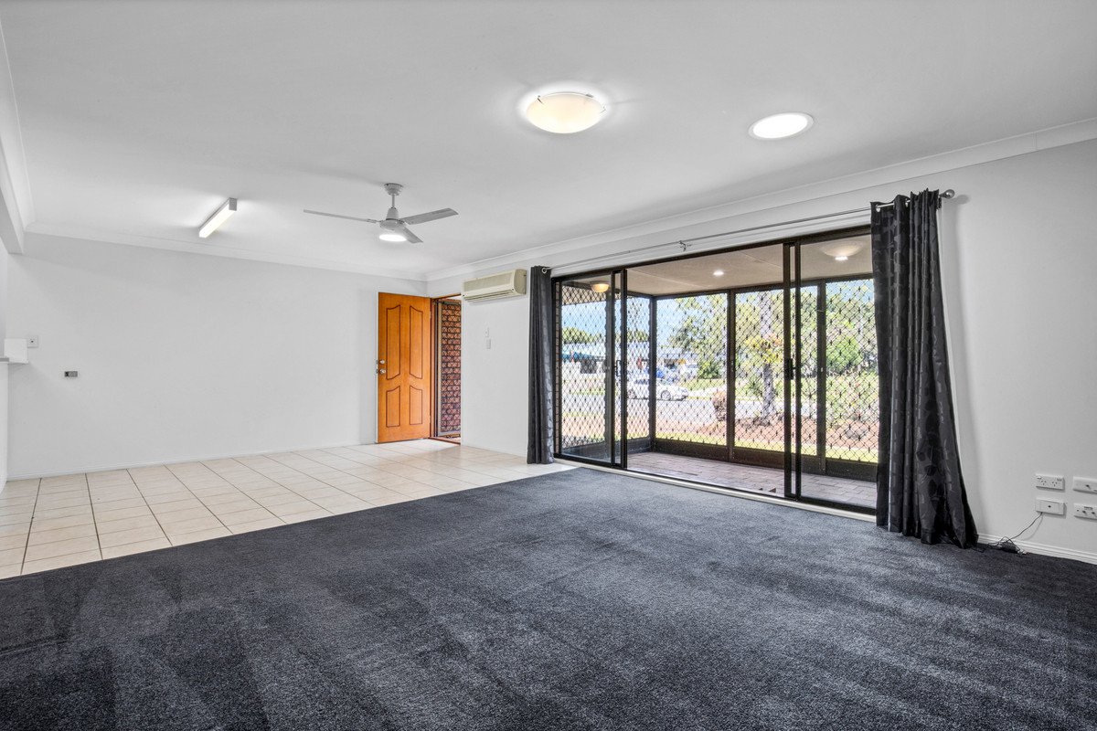 42/172 Barrier Reef Drive Mermaid Waters 8