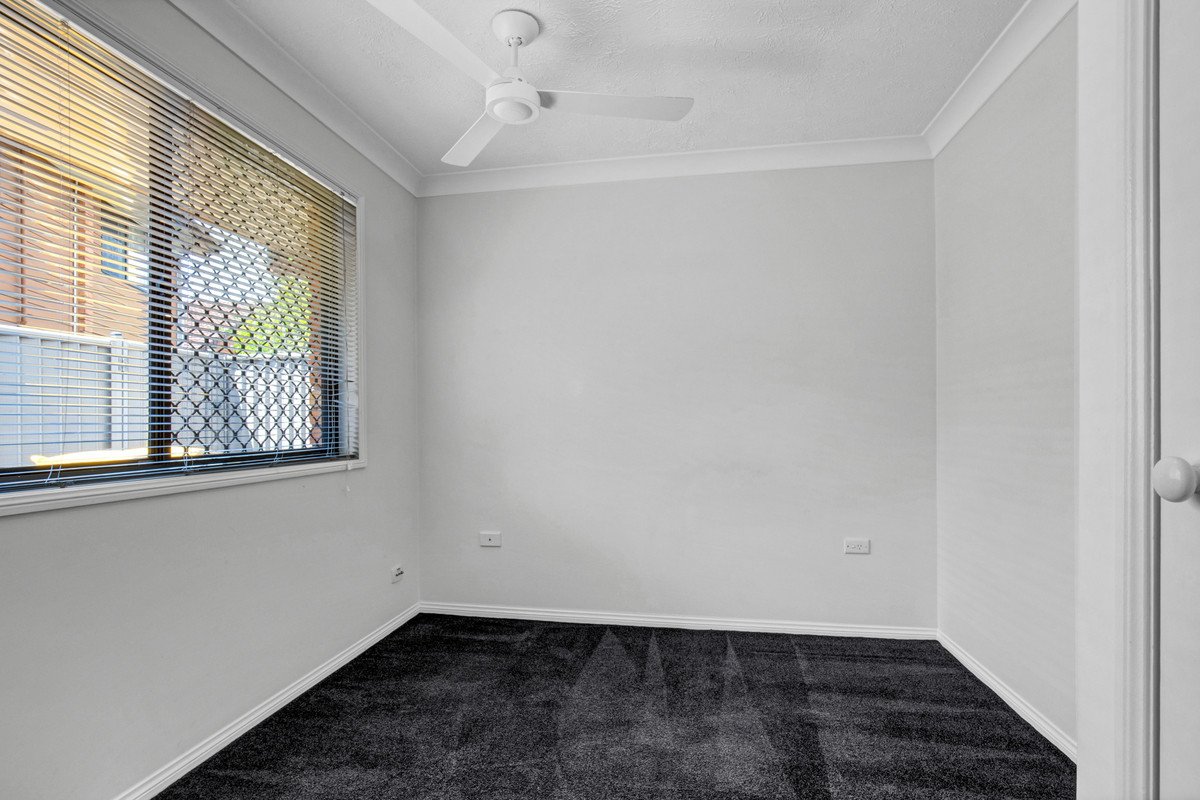 42/172 Barrier Reef Drive Mermaid Waters 10