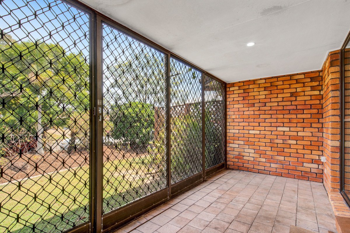 42/172 Barrier Reef Drive Mermaid Waters 12