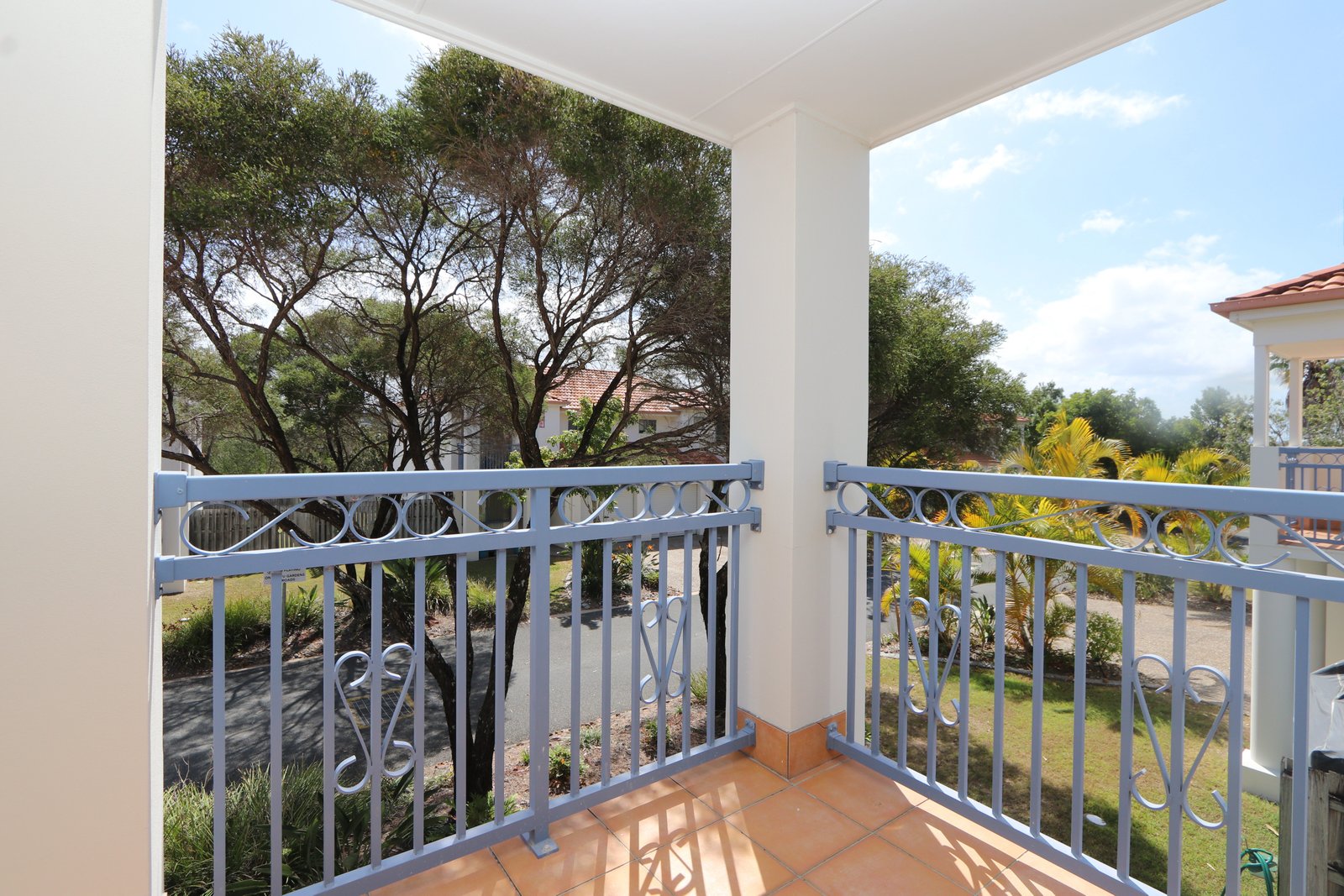 42/2 Studio Drive PACIFIC PINES 13