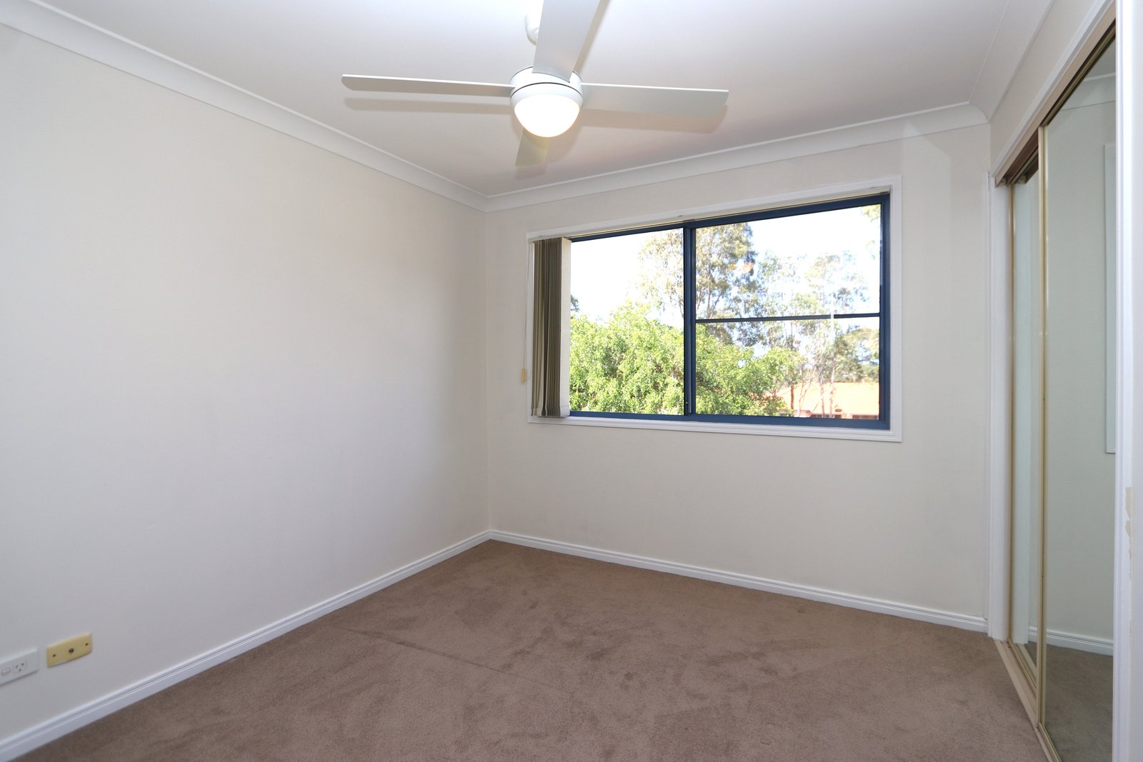 42/2 Studio Drive PACIFIC PINES 15